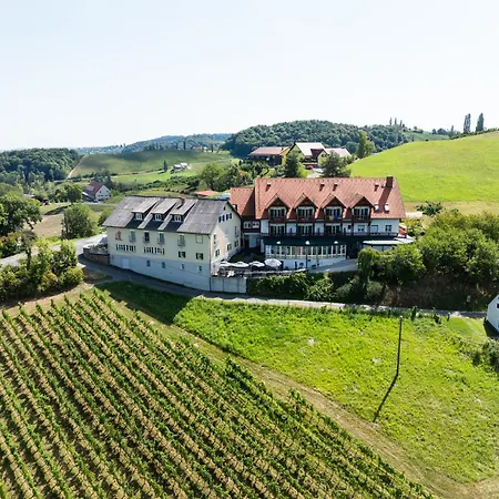Hotel Eckbergerhof 2*