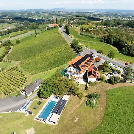 Eckbergerhof 2*