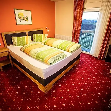 Hotel Eckbergerhof 2*