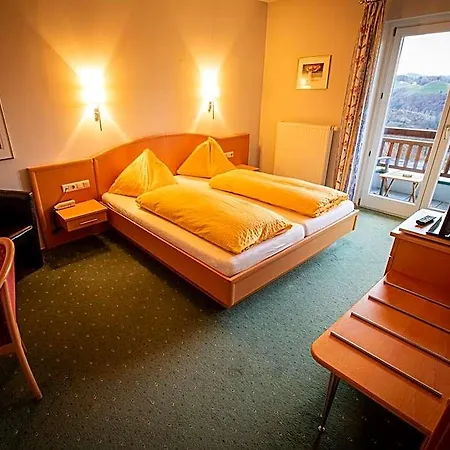 Eckbergerhof Hotel 2*